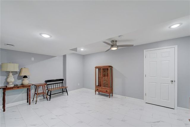 3900 NW Eclipse Place, Blue Springs, MO 64015