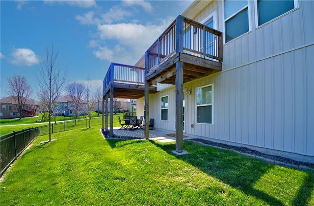 3900 NW Eclipse Place, Blue Springs, MO 64015