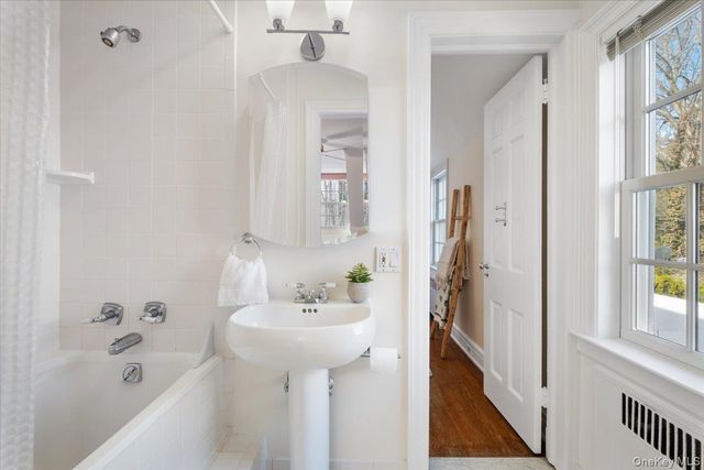 43 Tompkins Road, Scarsdale, NY 10583