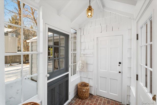 43 Tompkins Road, Scarsdale, NY 10583