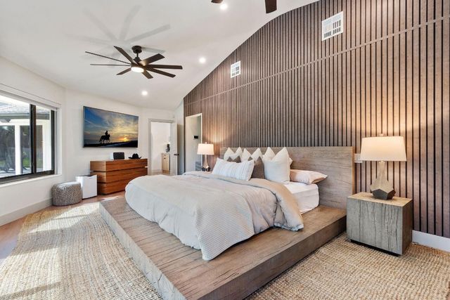 700 S Old Nob Hill Road, Plantation, FL 33324