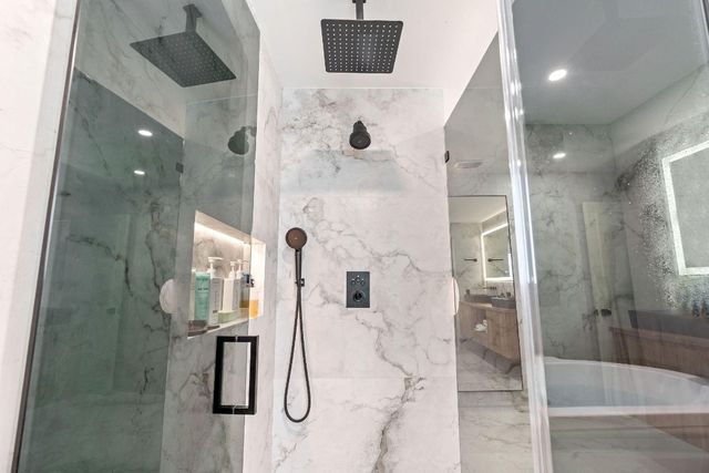 700 S Old Nob Hill Road, Plantation, FL 33324