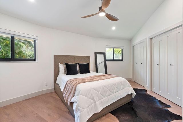 700 S Old Nob Hill Road, Plantation, FL 33324