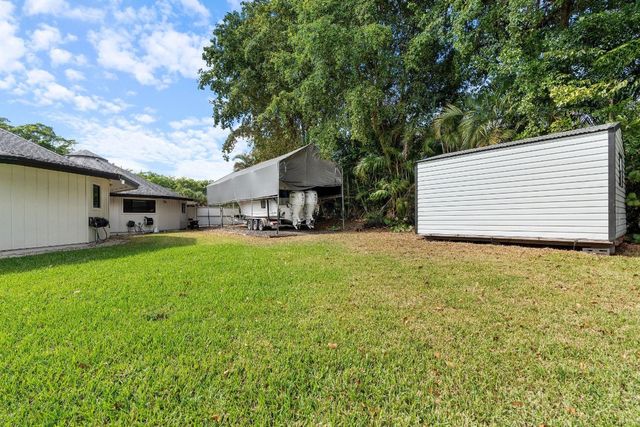 700 S Old Nob Hill Road, Plantation, FL 33324