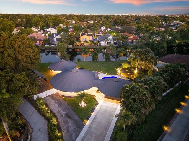 700 S Old Nob Hill Road, Plantation, FL 33324