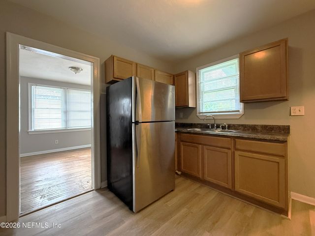 843 MACKINAW Street, Jacksonville, FL 32254