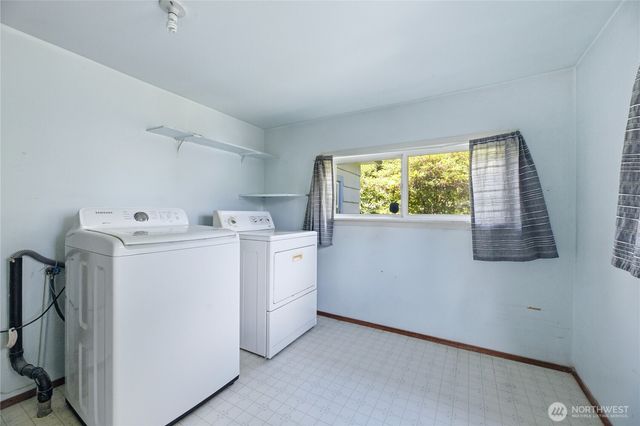 1911 E 72nd Street, Tacoma, WA 98404