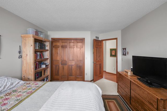11036 Wilmington Court, Fort Wayne, IN 46814