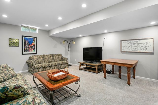 11036 Wilmington Court, Fort Wayne, IN 46814
