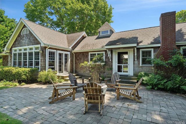 695 Main Street, Westhampton Beach, NY 11978