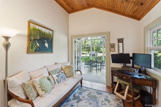 695 Main Street, Westhampton Beach, NY 11978