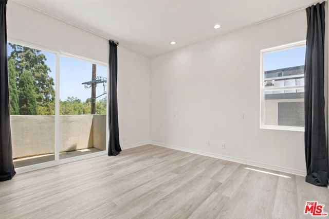4940 Laurel Canyon Boulevard 102, Valley Village, CA 91607