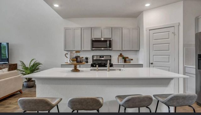 129 Wichita River RD, Hutto, TX 78634