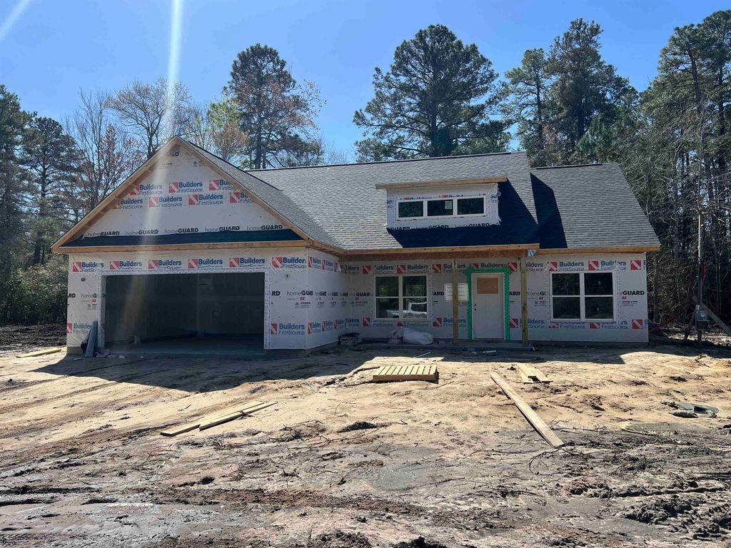 8261 Kerl Rd., Conway, SC 29526