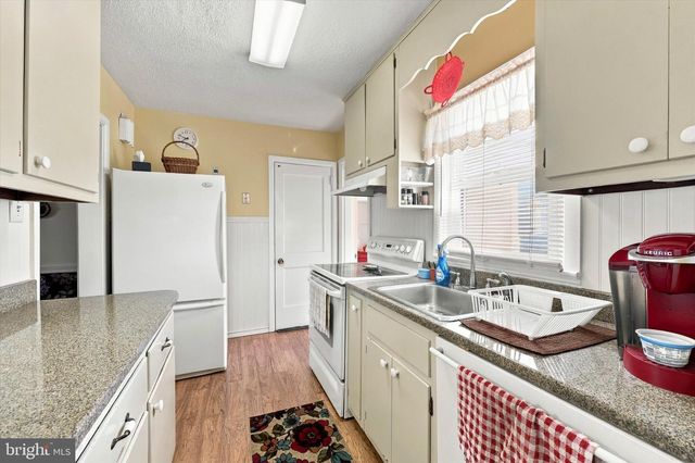 809 CYBUS WAY, Southampton, PA 18966
