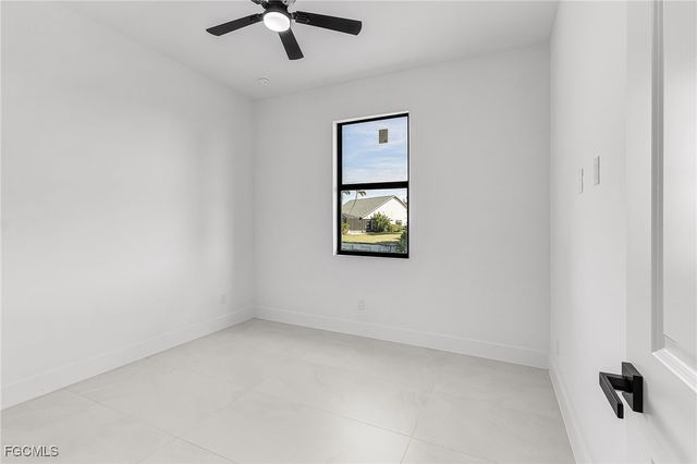 127 NW 14th AVE, Cape Coral, FL 33993