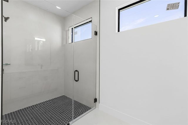 127 NW 14th AVE, Cape Coral, FL 33993