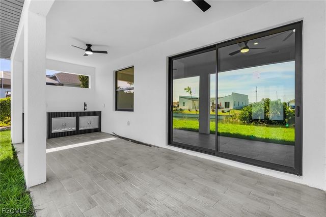 127 NW 14th AVE, Cape Coral, FL 33993