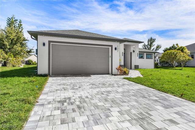 127 NW 14th AVE, Cape Coral, FL 33993
