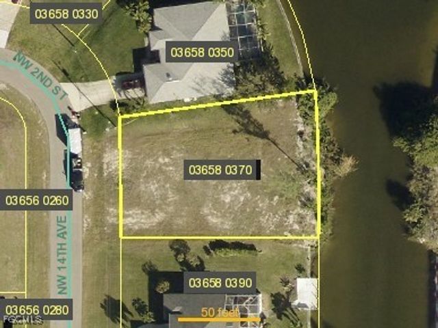 127 NW 14th AVE, Cape Coral, FL 33993