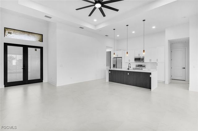 127 NW 14th AVE, Cape Coral, FL 33993