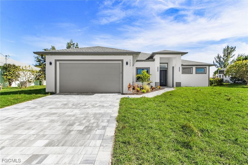 127 NW 14th AVE, Cape Coral, FL 33993