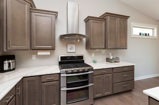 1880 SE Waddell Way, Waukee, IA 50263