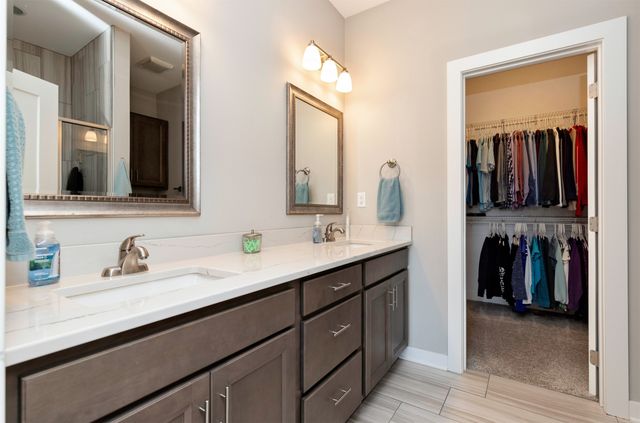 1880 SE Waddell Way, Waukee, IA 50263