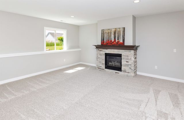 1880 SE Waddell Way, Waukee, IA 50263