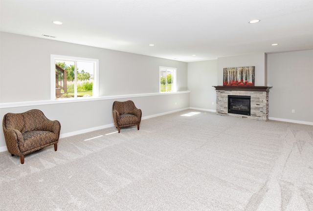 1880 SE Waddell Way, Waukee, IA 50263