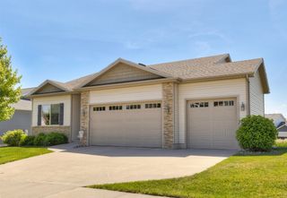 1880 SE Waddell Way, Waukee, IA 50263