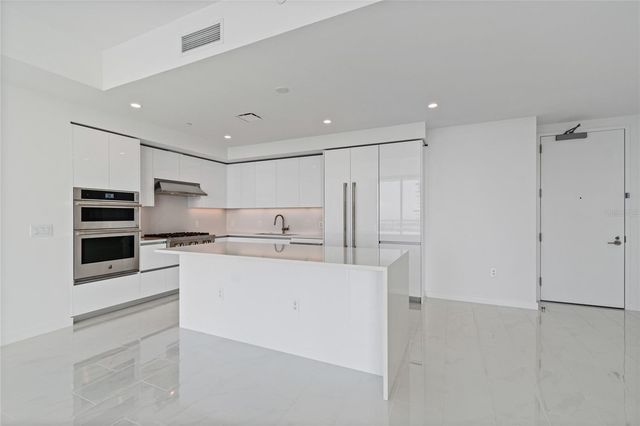 400 CENTRAL AVENUE 2505, St Petersburg, FL 33701