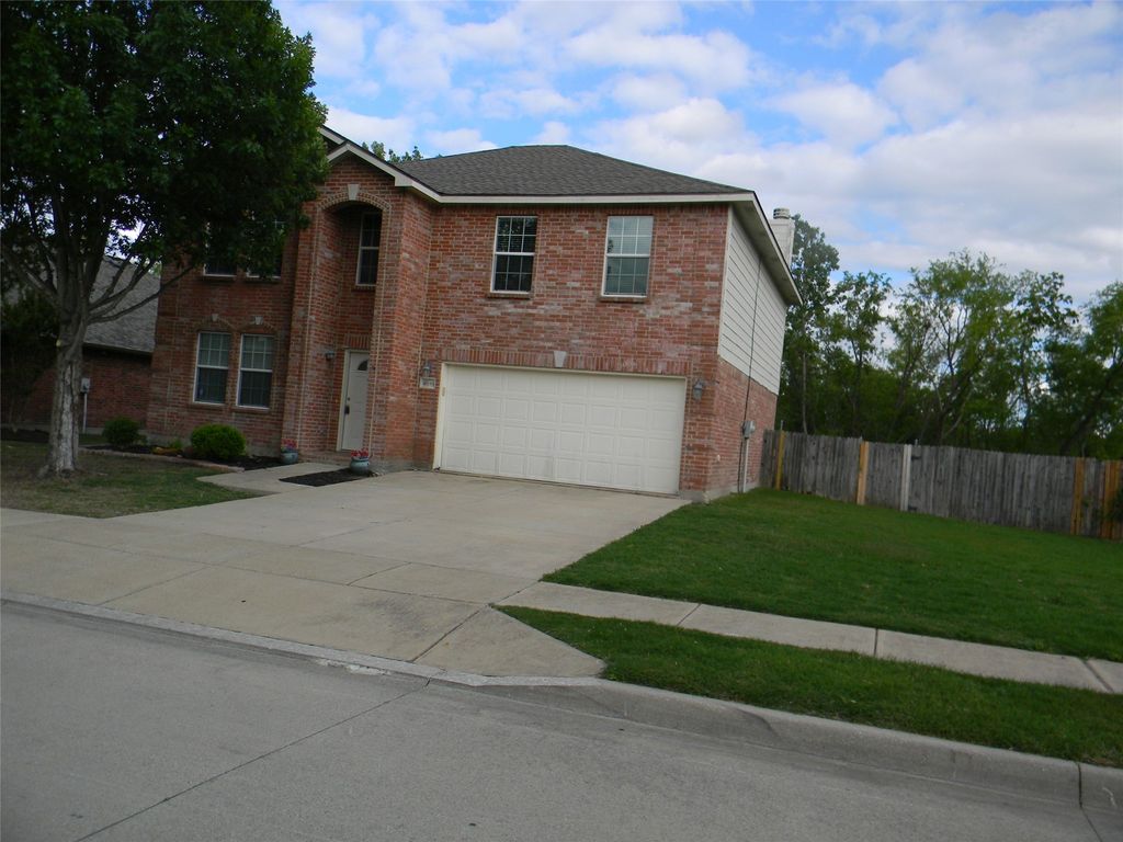 4636 Mountain Oak Street, Fort Worth, TX 76244