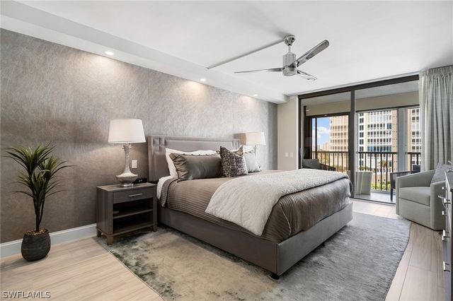 4401 Gulf Shore BLVD N D806, Naples, FL 34103