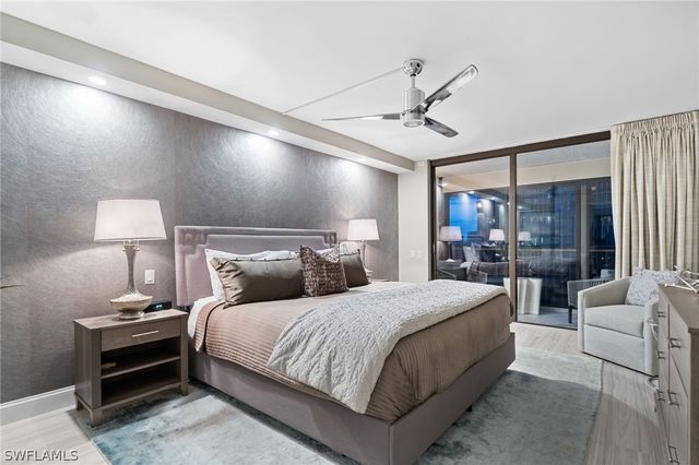 4401 Gulf Shore BLVD N D806, Naples, FL 34103