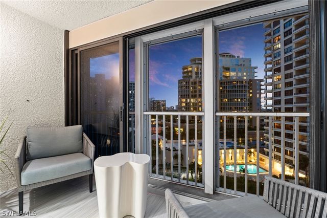 4401 Gulf Shore BLVD N D806, Naples, FL 34103