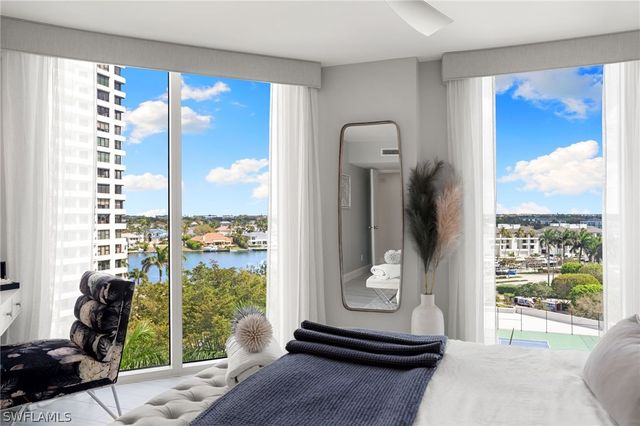 4401 Gulf Shore BLVD N D806, Naples, FL 34103