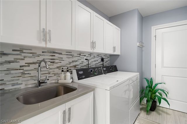 4401 Gulf Shore BLVD N D806, Naples, FL 34103