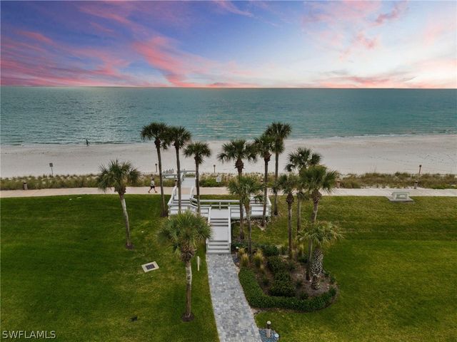 4401 Gulf Shore BLVD N D806, Naples, FL 34103