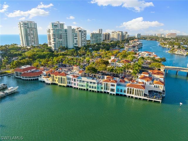 4401 Gulf Shore BLVD N D806, Naples, FL 34103