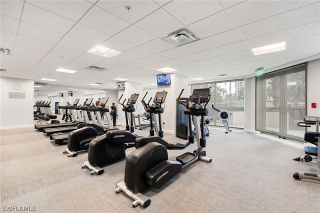 4401 Gulf Shore BLVD N D806, Naples, FL 34103