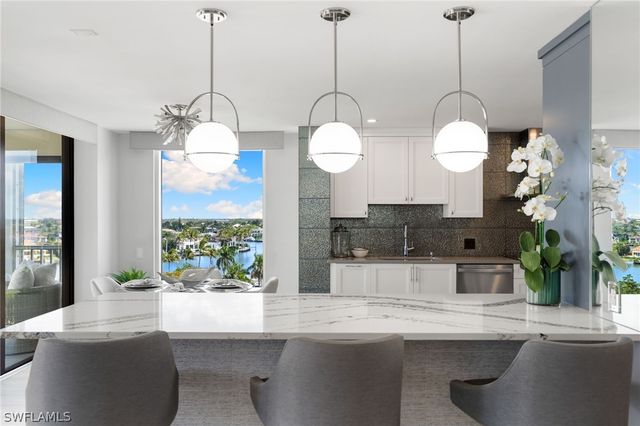 4401 Gulf Shore BLVD N D806, Naples, FL 34103