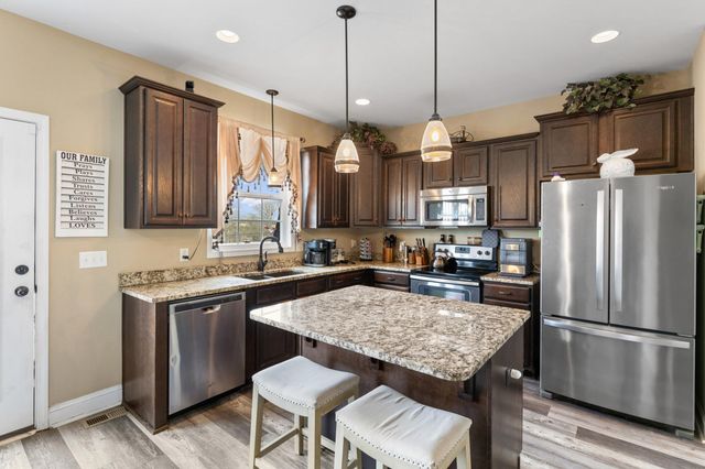 725 Allendale rd, Woodruff, SC 29388