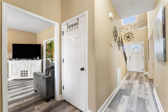 725 Allendale rd, Woodruff, SC 29388