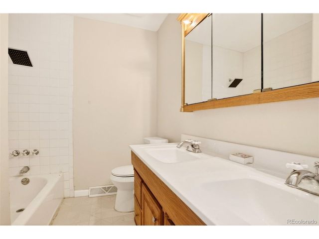 10984 Ash Pl, Thornton, CO 80233