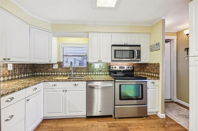 5 GALLINULE COURT, Fruitland Park, FL 34731