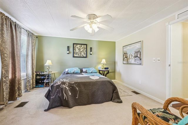 5 GALLINULE COURT, Fruitland Park, FL 34731