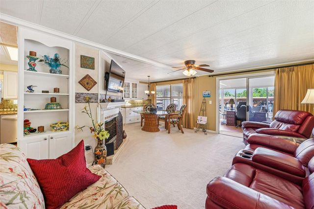 5 GALLINULE COURT, Fruitland Park, FL 34731