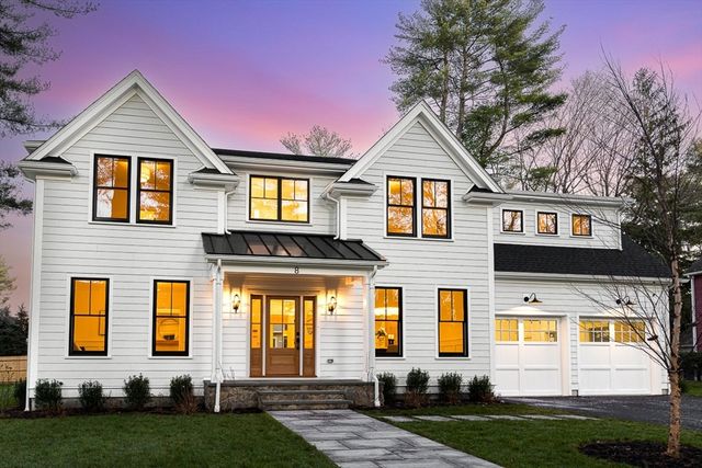 8 Oakdale Ave, Wellesley, MA 02482