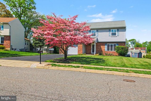 4016 WASHINGTON DR, Upper Chichester, PA 19061